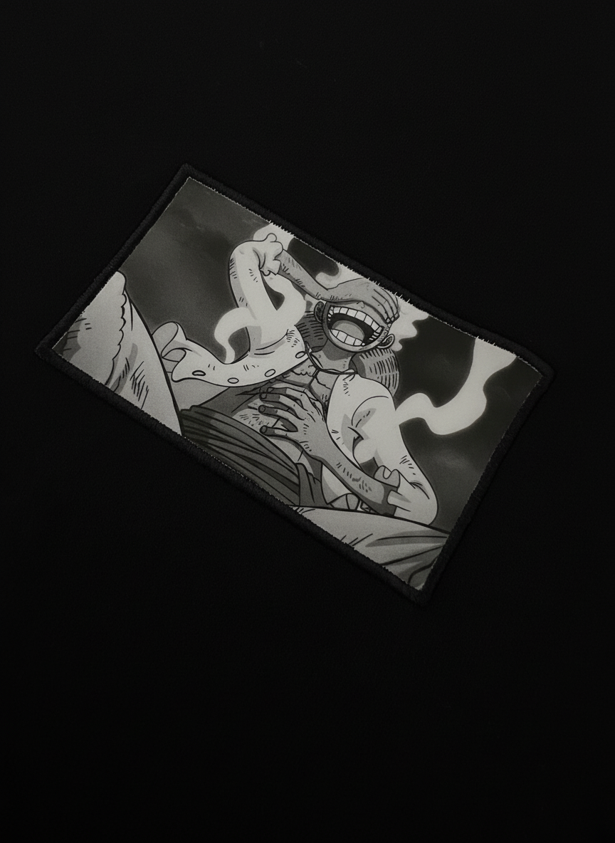 T-Shirt Regular One Piece™ [Luffy Gear Five] · Noir