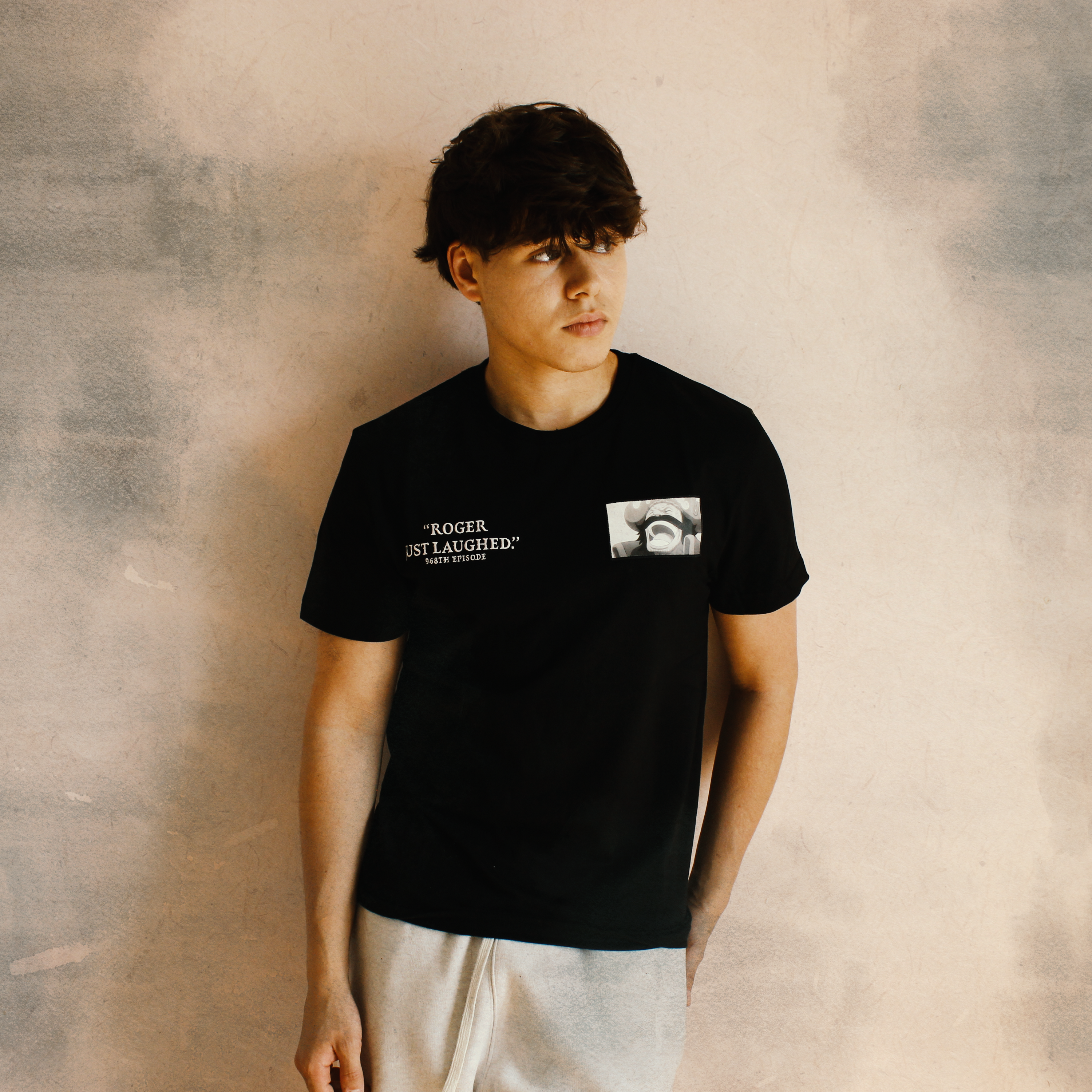 T-Shirt Regular One Piece™ [Gol D. Roger] · Noir · Fournisseur B2B PROJO PRO