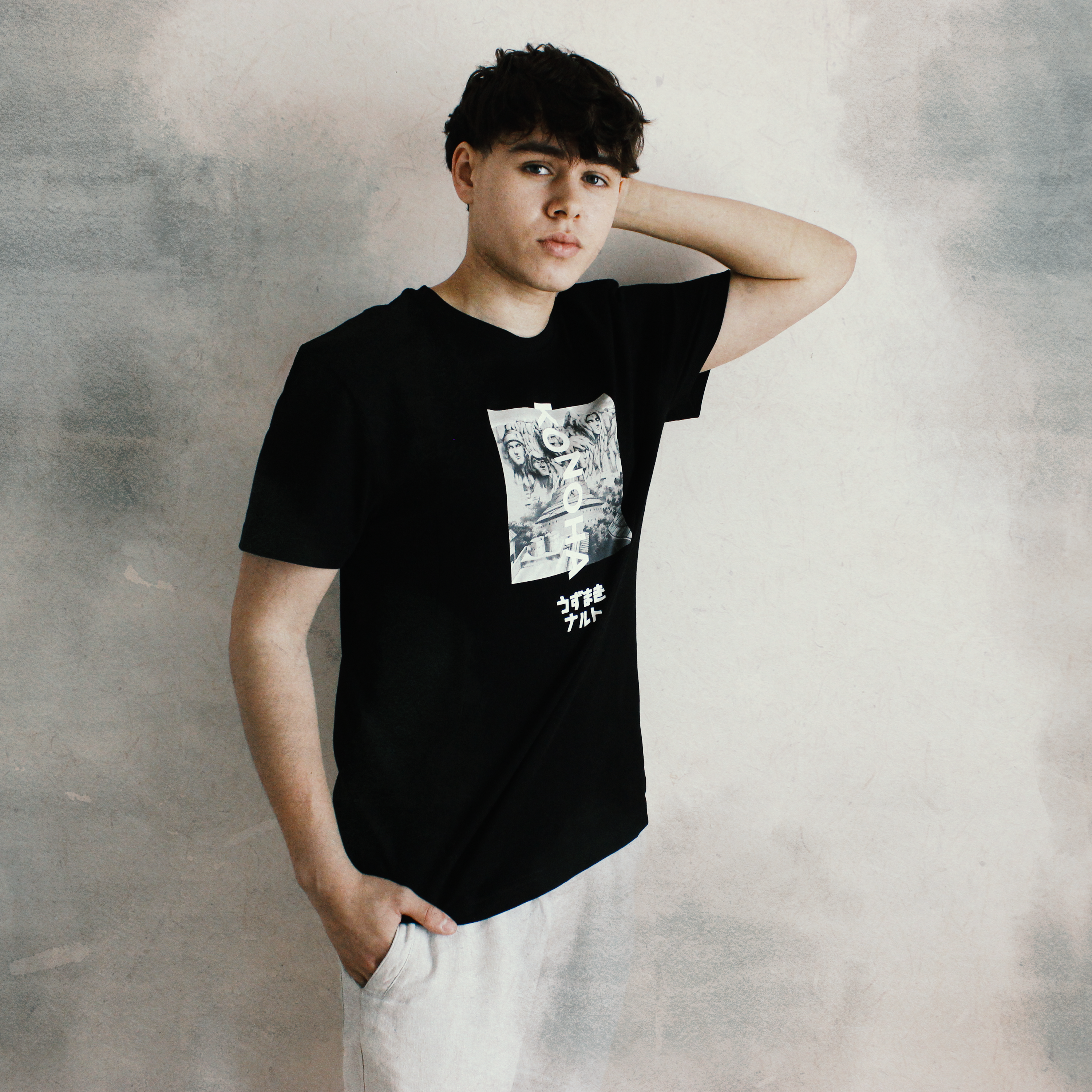 T-Shirt Regular Naruto Shippuden™ [Konoha Rock] · Noir