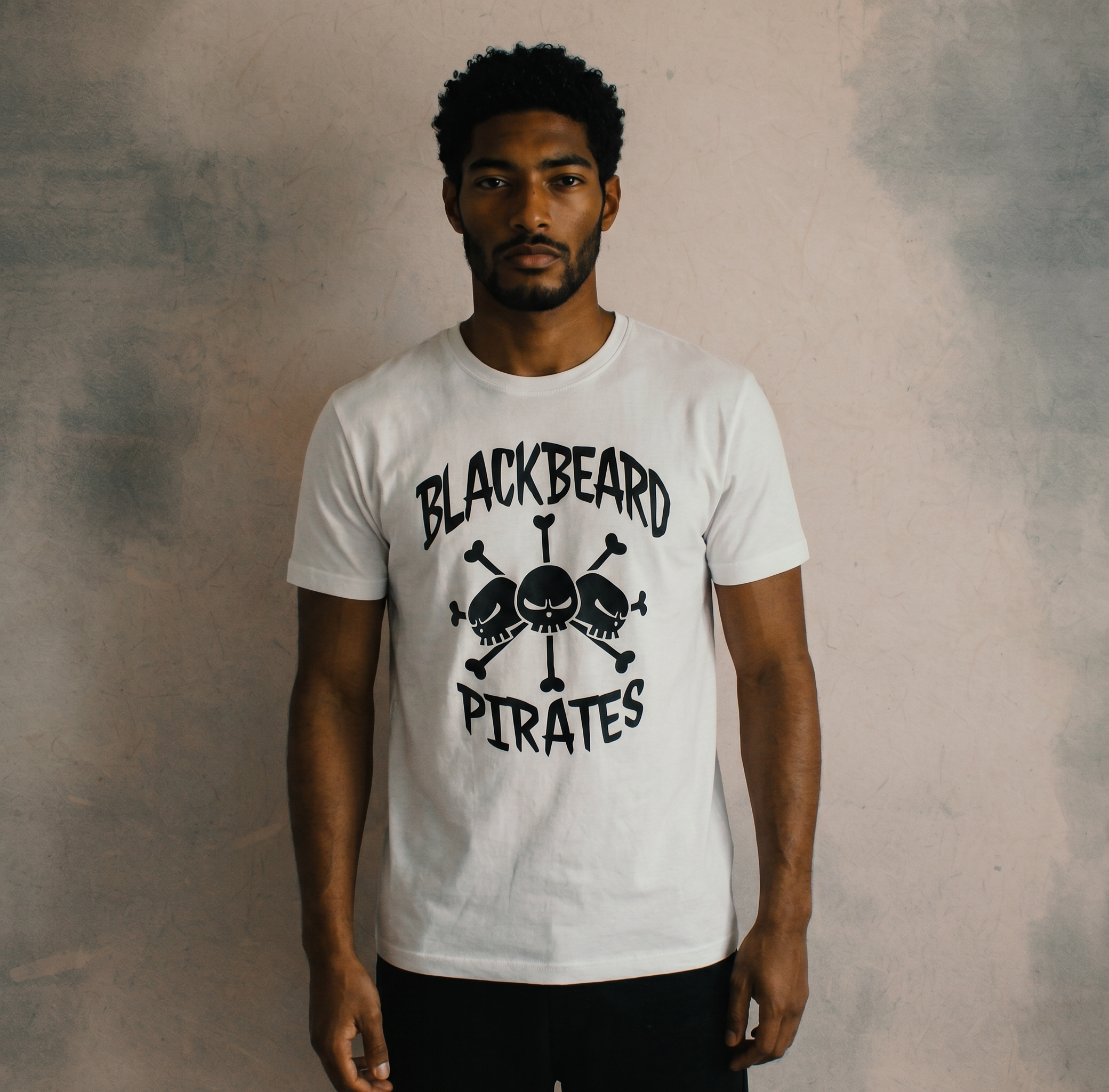 T-Shirt Regular One Piece™ [Marshall D.Teach] · Blanc · Fournisseur B2B PROJO PRO
