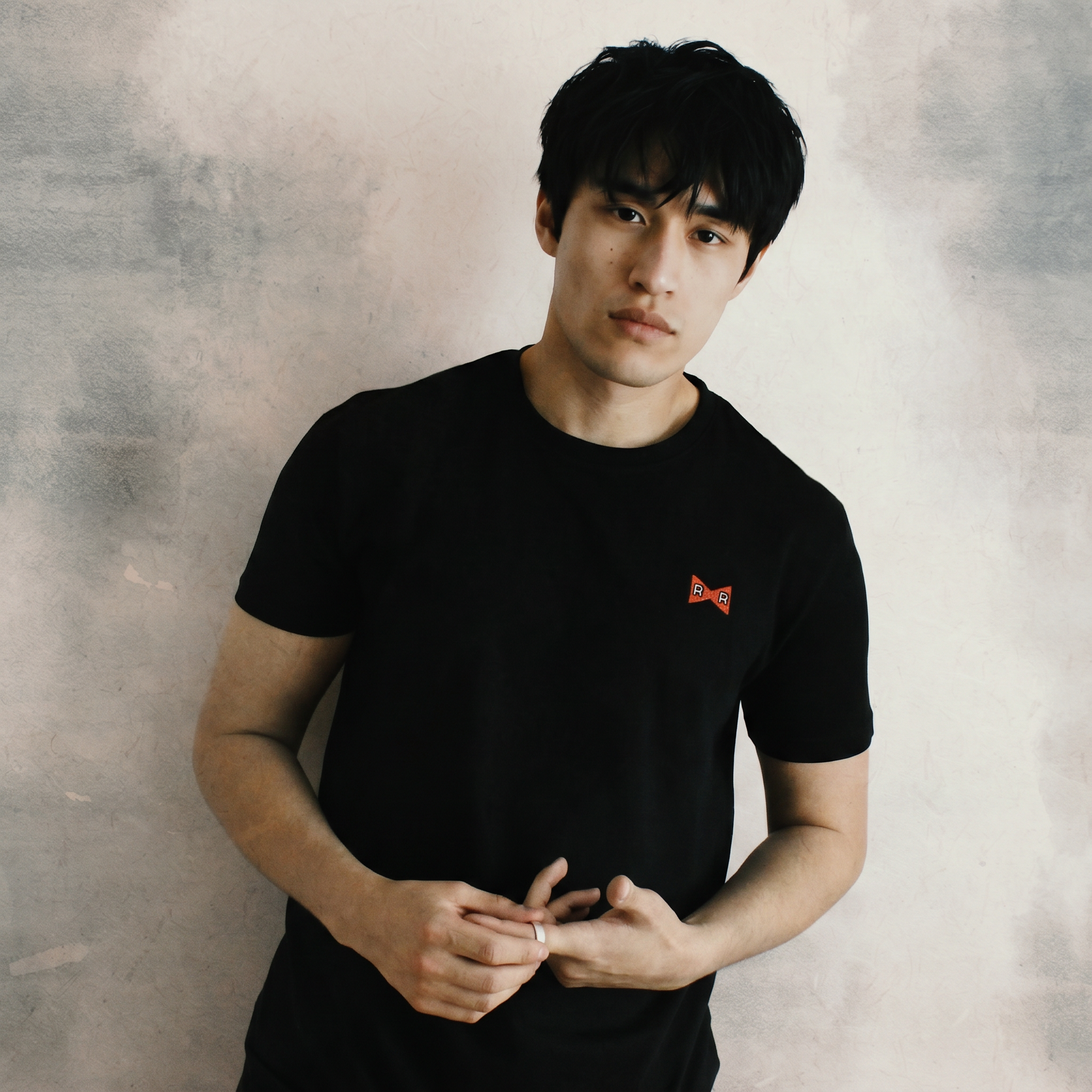 T-Shirt Regular Dragon Ball Z™ [Ruban Rouge] — Noir — Fournisseur B2B PROJO PRO