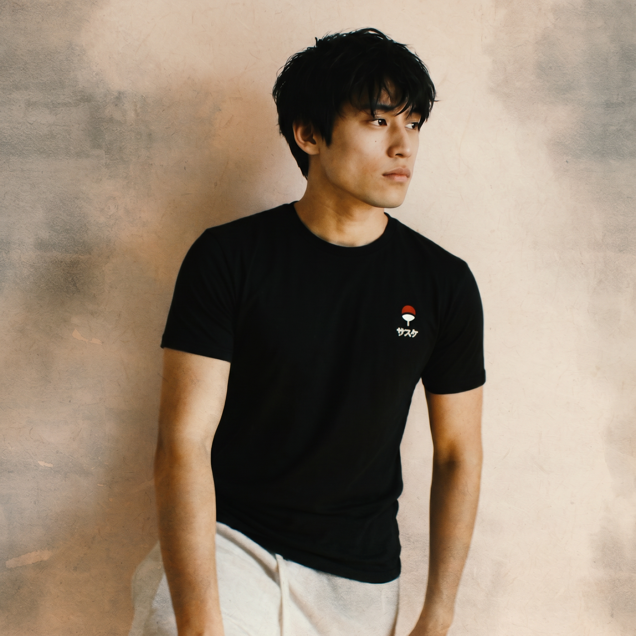 T-Shirt Regular Naruto Shippuden™ [Sasuke Uchiha] · Noir · Fournisseur B2B PROJO PRO